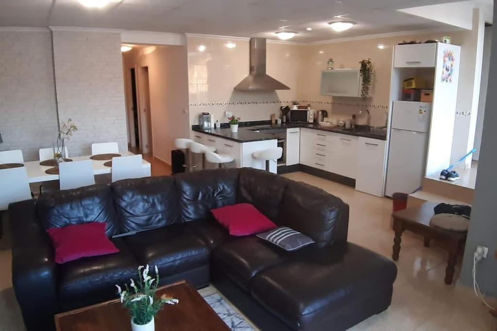 Casa Tranquil Apartment Sleeps 4 Quesa ภายนอก รูปภาพ